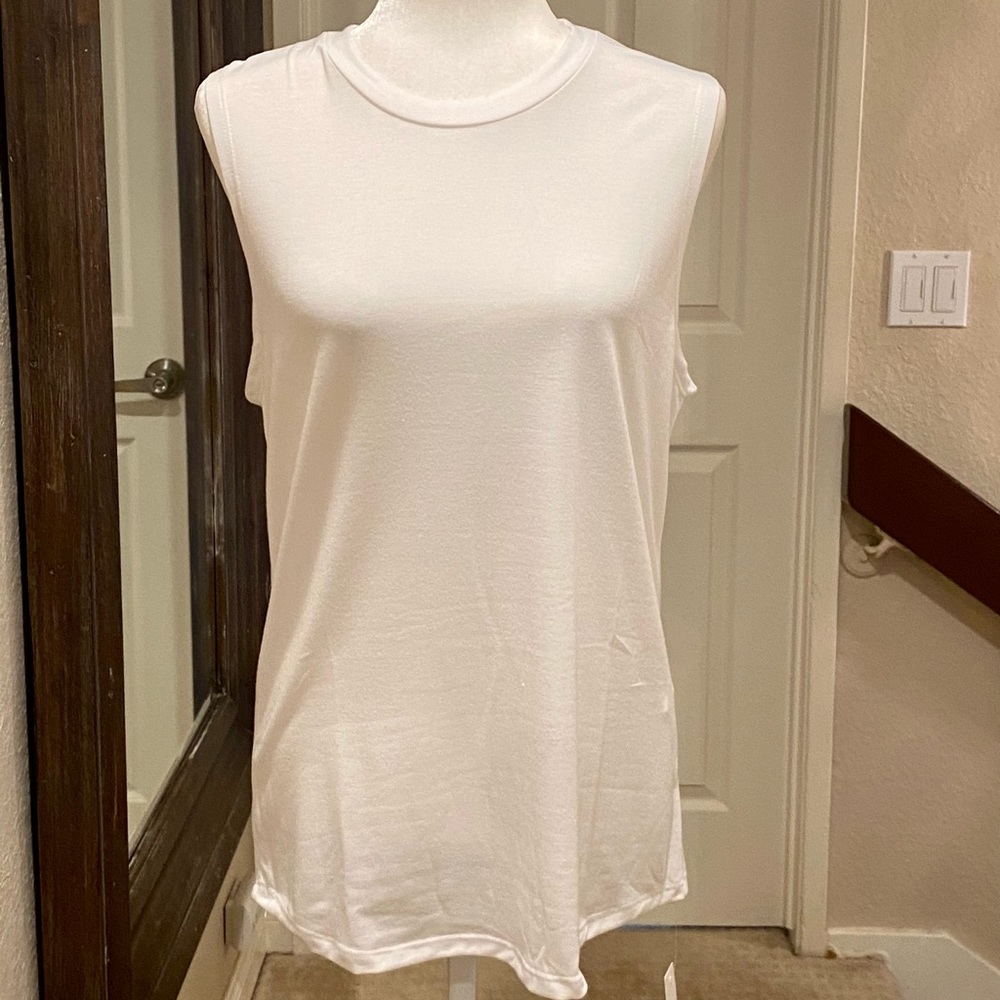 NWT HIITBOX white tank top